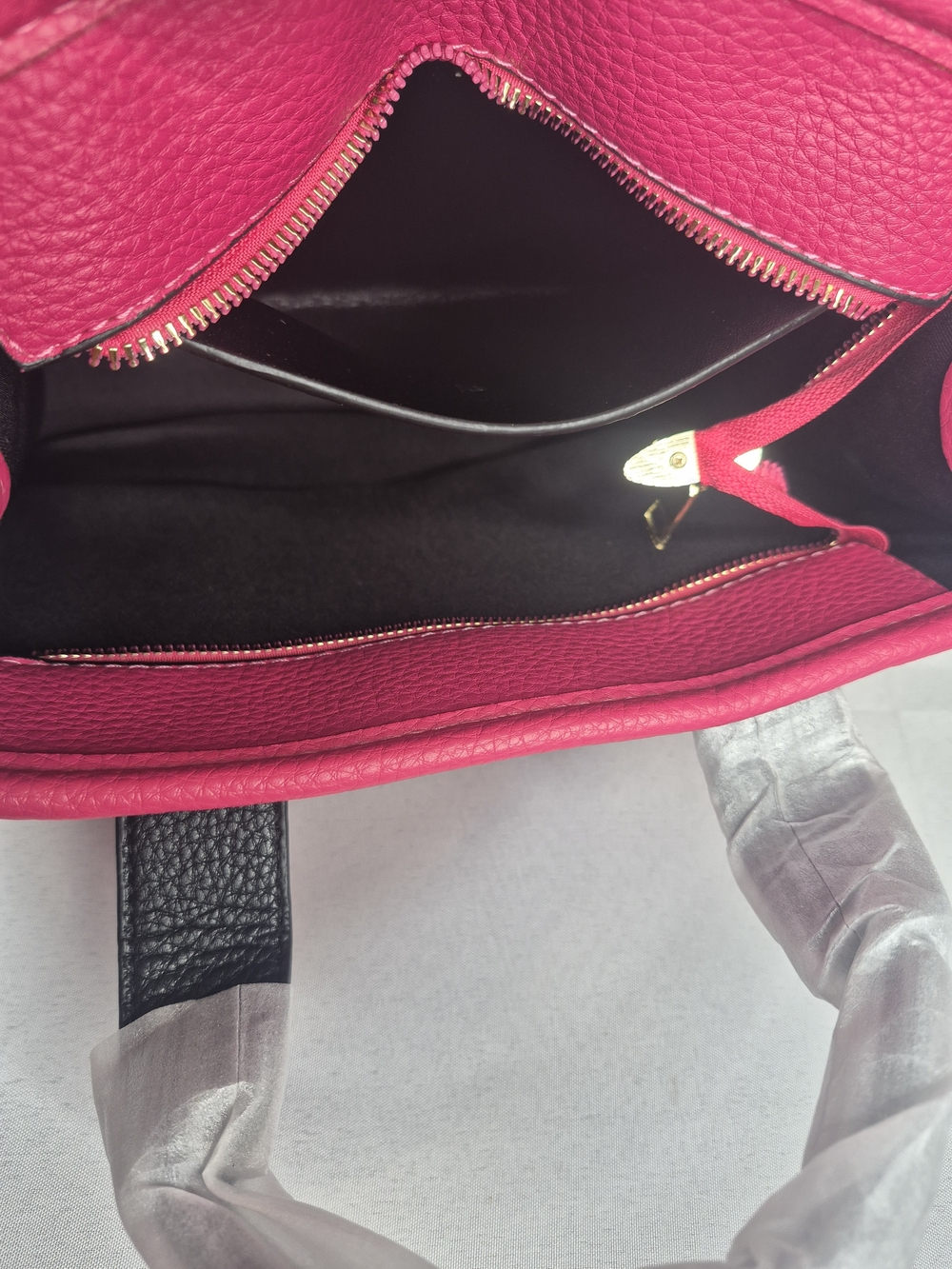 Fashion Pink and Black Women’s Structured Tote Bag NWOT - Picture 12 of 12